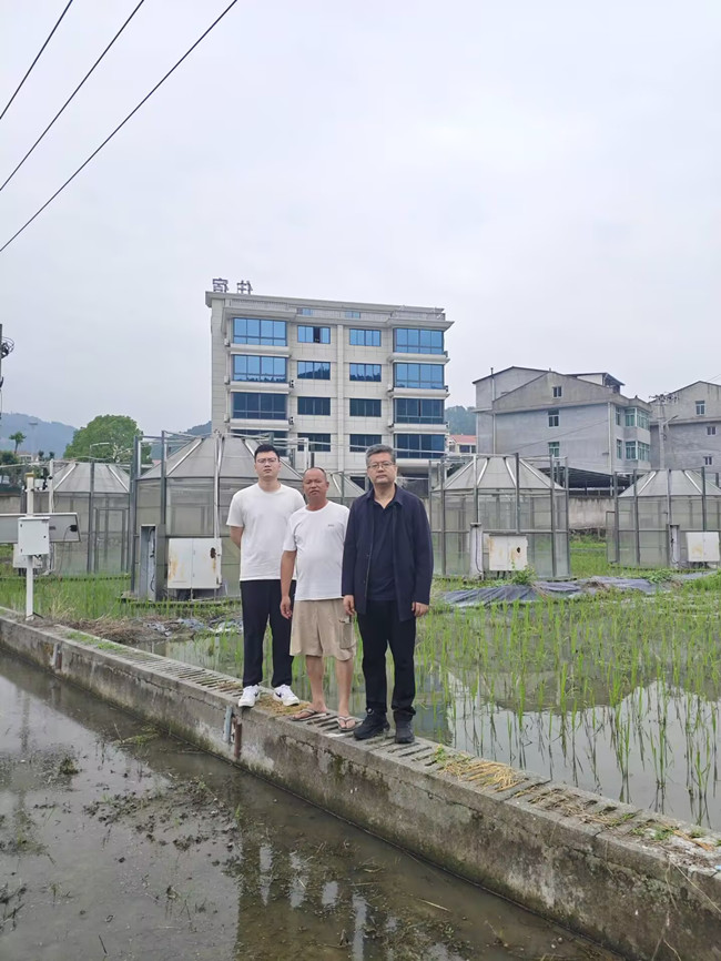 在洋中基地调研.jpg 在洋中基地调研.jpg